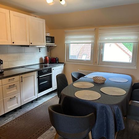 Große und helle Ferienwohnung für bis zu 6 Personen Loßburg Exterior foto